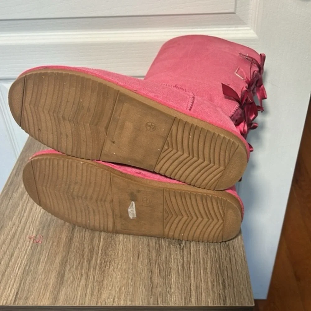 PINK WINTER BOOTS WATER PROOF JUST UNDER THE KNEE HIGHT WITH BACK BOWS SIZE 9 - Picture 6 of 6